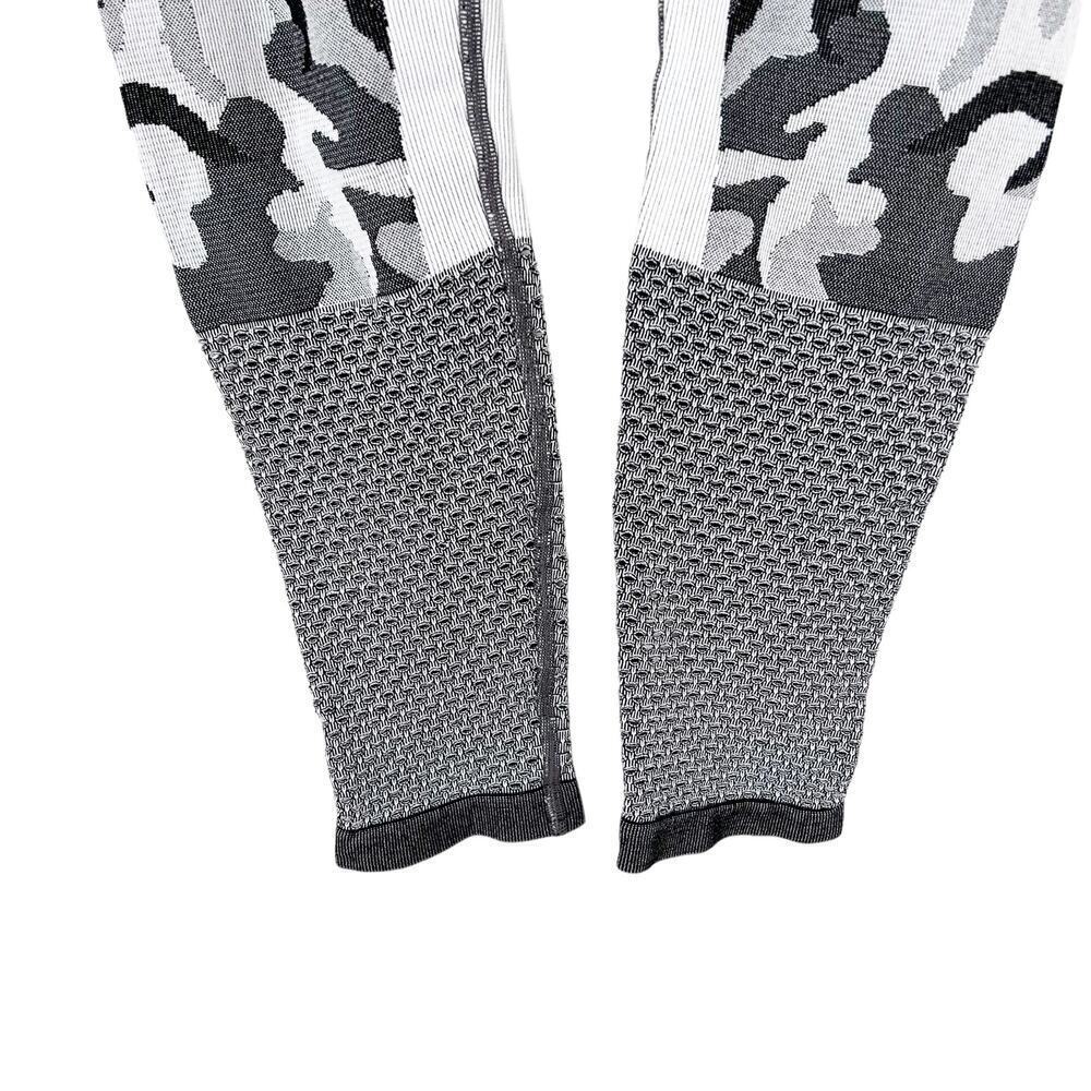 Engineered Life Gray Camo Gym Gear Top & Legging Set - Like New - Picture 6 of 8